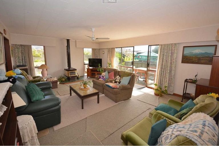 Photo of property in 14 Island View Terrace, Waikanae Beach, Waikanae, 5036
