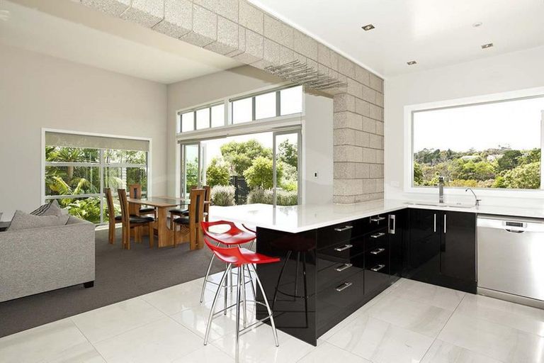 Photo of property in 7b Olwyn Place, Greenhithe, Auckland, 0632