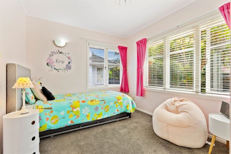 Photo of property in 7 Kervil Avenue, Te Atatu Peninsula, Auckland, 0610