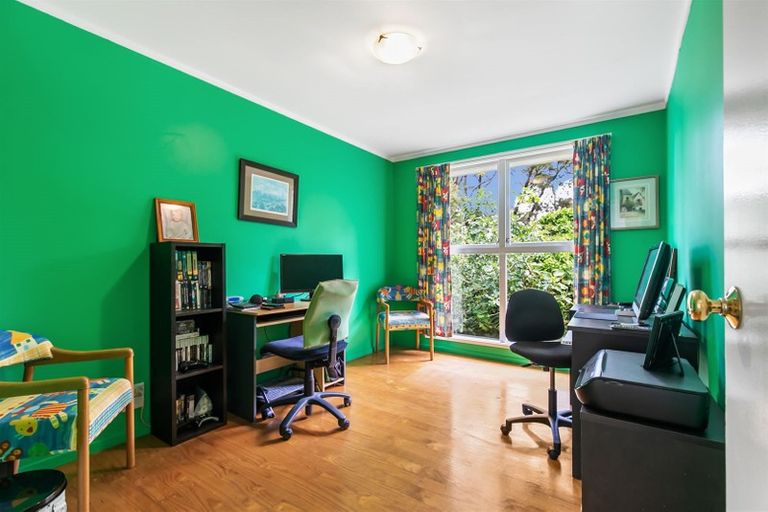 Photo of property in 1/24 Albany Highway, Greenhithe, Auckland, 0632