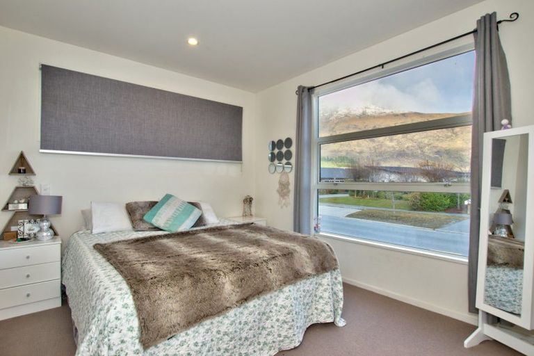Photo of property in 27 Banbury Terrace, Lower Shotover, Queenstown, 9304