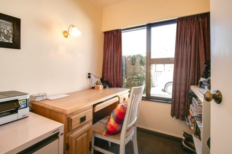 Photo of property in 68 O'dowd Road, Taradale, Napier, 4112