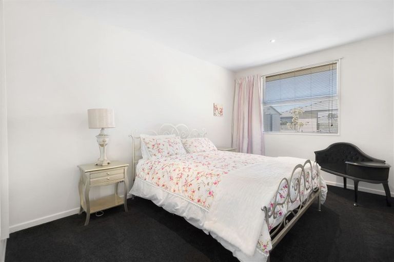 Photo of property in 53 Matheson Crescent, Albert Town, Wanaka, 9305