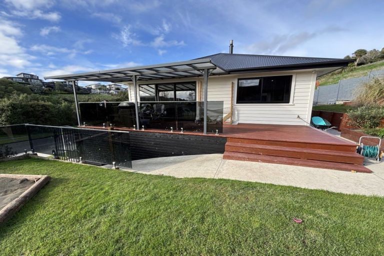 Photo of property in 123 Cashmere Drive, Fitzherbert, Palmerston North, 4410