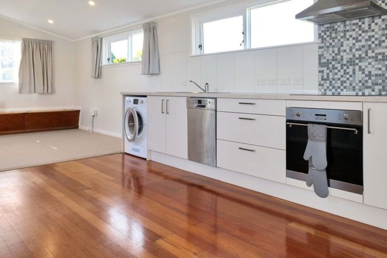 Photo of property in 11 Everest Street, Khandallah, Wellington, 6035