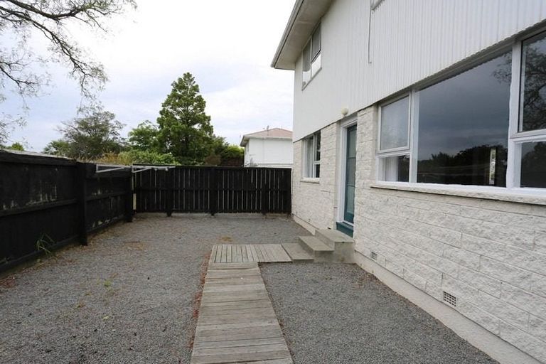 Photo of property in 3/2 Peverel Street, Riccarton, Christchurch, 8011