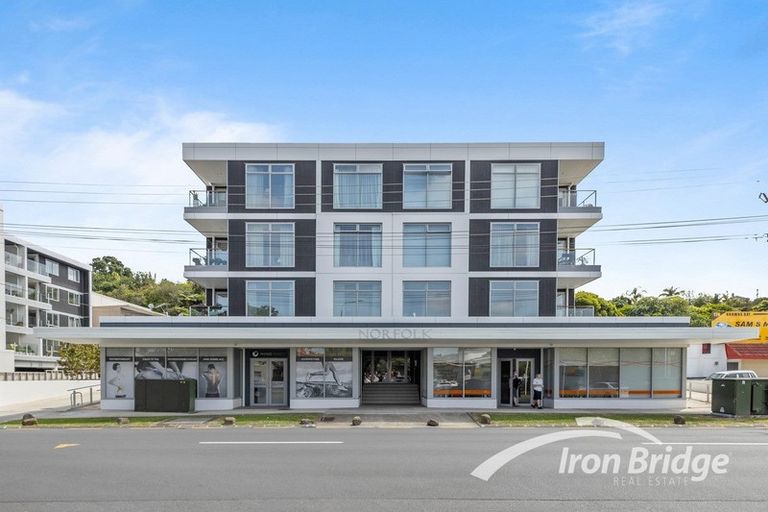 Photo of property in Norfolk Apartments, 308/19 Bute Road, Browns Bay, Auckland, 0630
