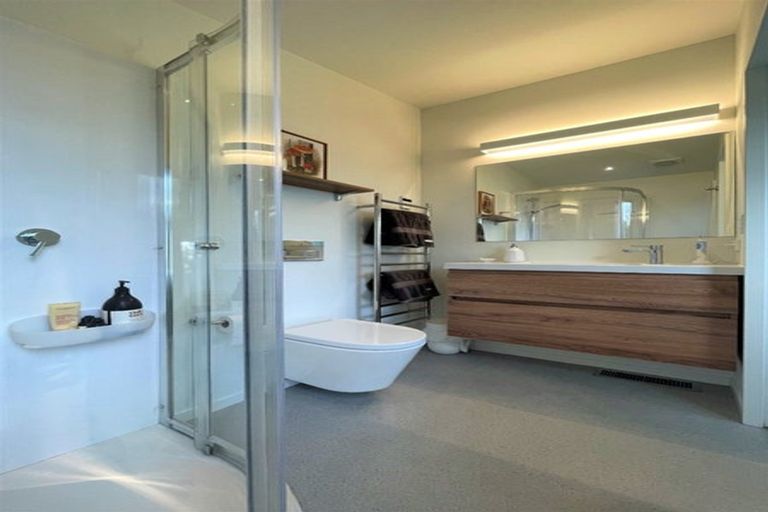 Photo of property in 137a Nevay Road, Miramar, Wellington, 6022