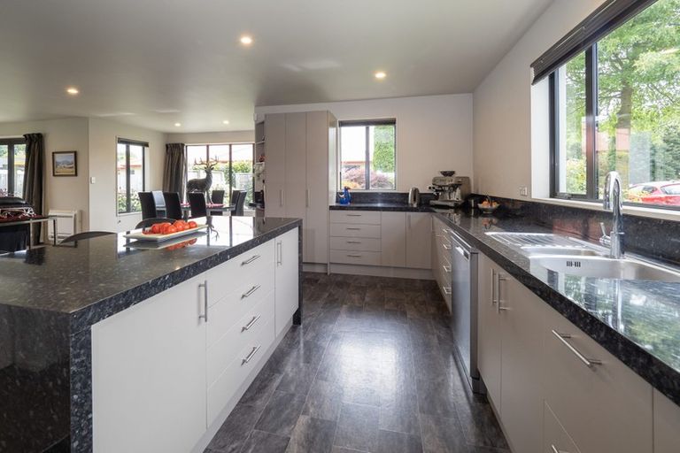 Photo of property in 17 Farm Road, Allenton, Ashburton, 7700