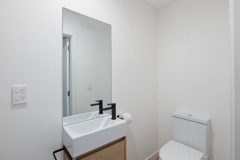 Photo of property in 21/10 Trieste Way, Paraparaumu, 5032