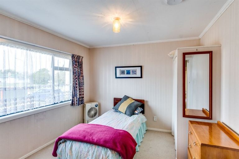 Photo of property in 32 Darwin Crescent, Maraenui, Napier, 4110