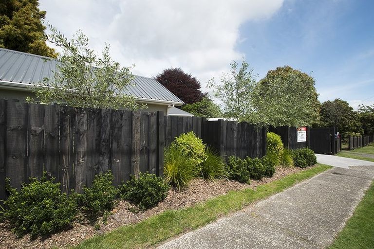 Photo of property in 4 Lynbert Road, Lynmore, Rotorua, 3010