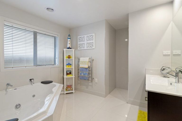 Photo of property in 8 Miranda Place, Flagstaff, Hamilton, 3210