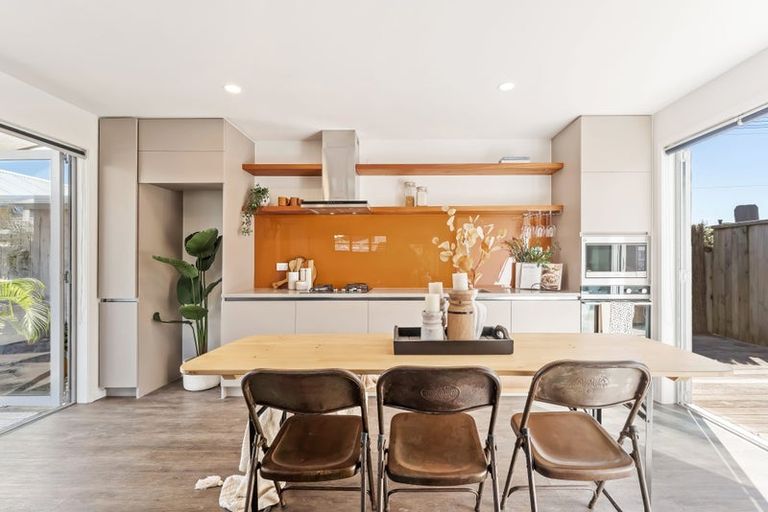 Photo of property in 21a Laurence Street, Manly, Whangaparaoa, 0930