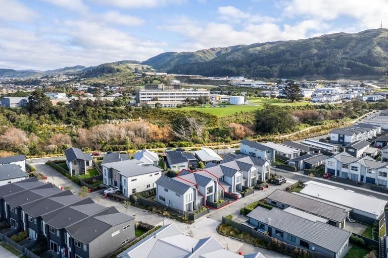 Photo of property in 8 Tieke Lane, Kenepuru, Porirua, 5022