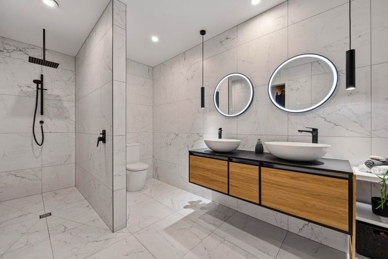 Photo of property in 90d Victoria Avenue, Waiuku, 2123