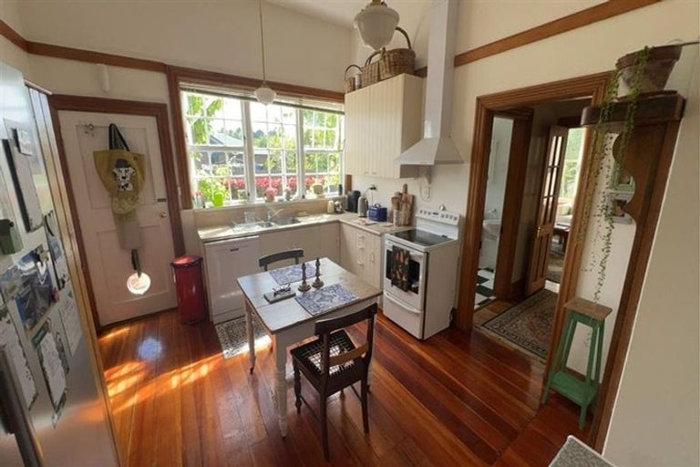 Photo of property in 97 Kuratawhiti Street, Greytown, 5794