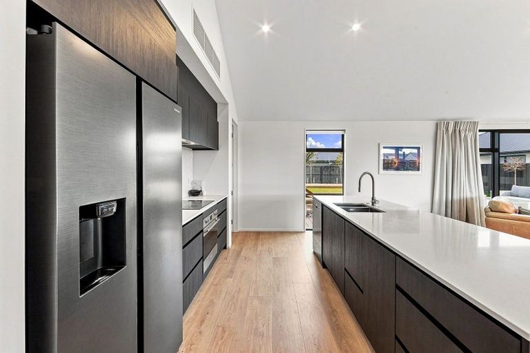 Photo of property in 24 Edward Law Boulevard, Prebbleton, 7604