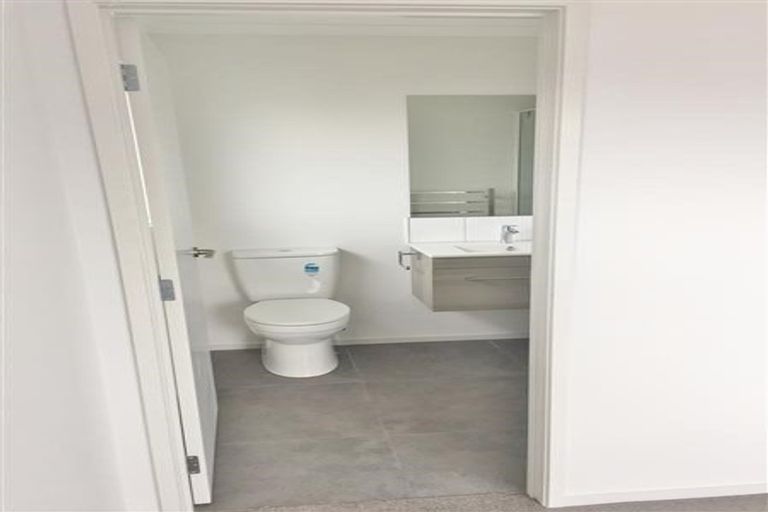 Photo of property in 14 Simon Street, Tawhero, Whanganui, 4501