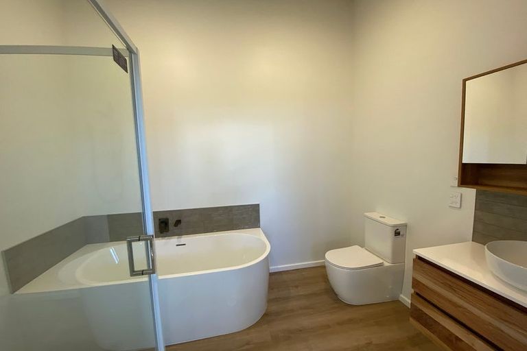 Photo of property in 16 Martin Street, Palmerston North, 4414