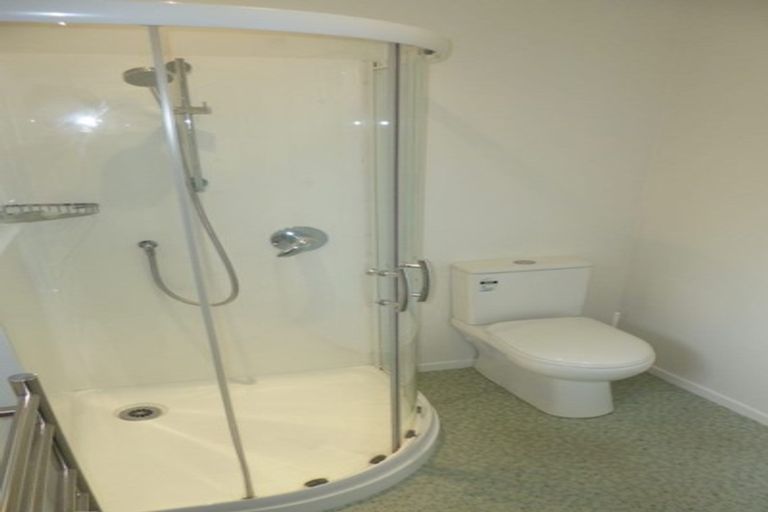 Photo of property in 3/1 Evelyn Place, Hillcrest, Auckland, 0627