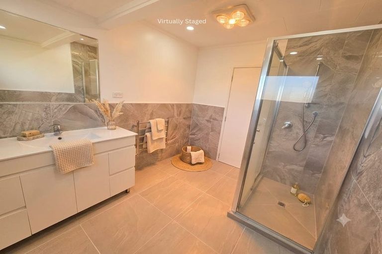 Photo of property in 61 Alabaster Drive, Papatoetoe, Auckland, 2025