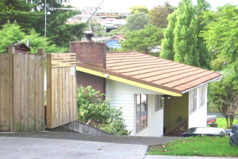 Photo of property in 23 Epping Road, Henderson, Auckland, 0610