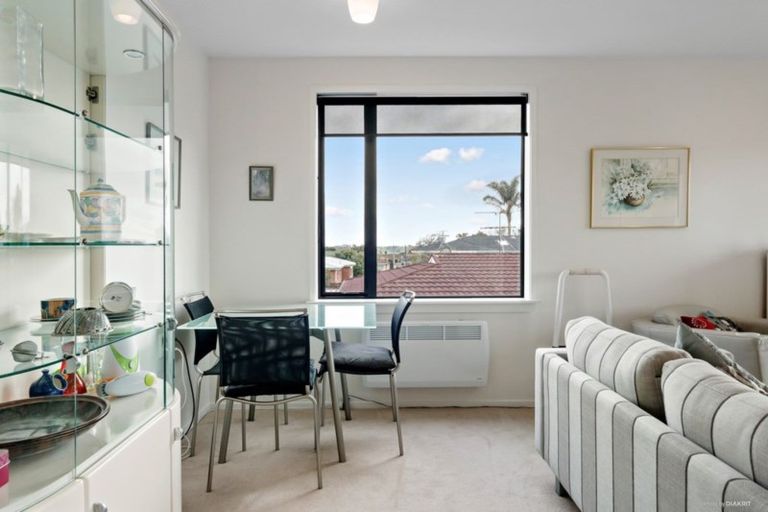 Photo of property in 103/104 Edinburgh Street, Pukekohe, 2120