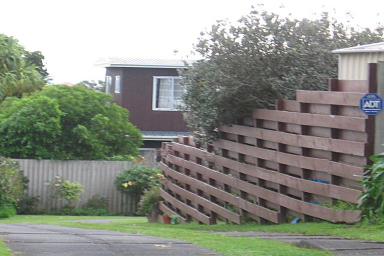 Photo of property in 75 O'halloran Road, Howick, Auckland, 2014