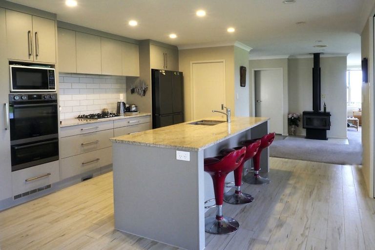 Photo of property in 16 Vantage Place, Omokoroa, 3114