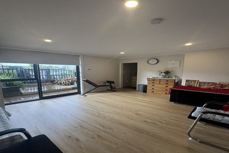 Photo of property in 35a Sealy Road, Torbay, Auckland, 0630