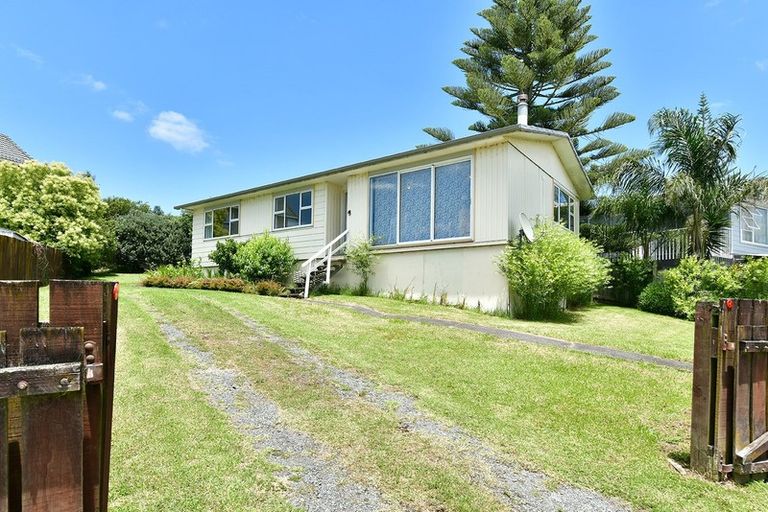 Photo of property in 53 Rautawhiri Road, Helensville, 0800