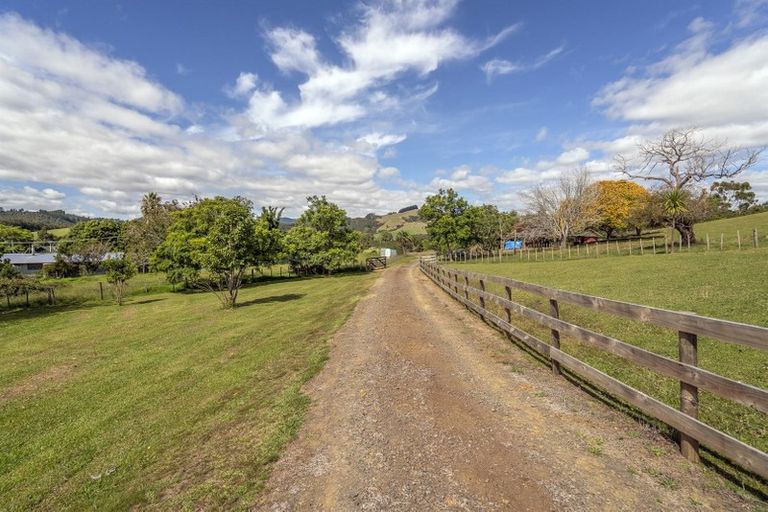 Photo of property in 2787a Tapu Coroglen Road, Coroglen, Whitianga, 3591