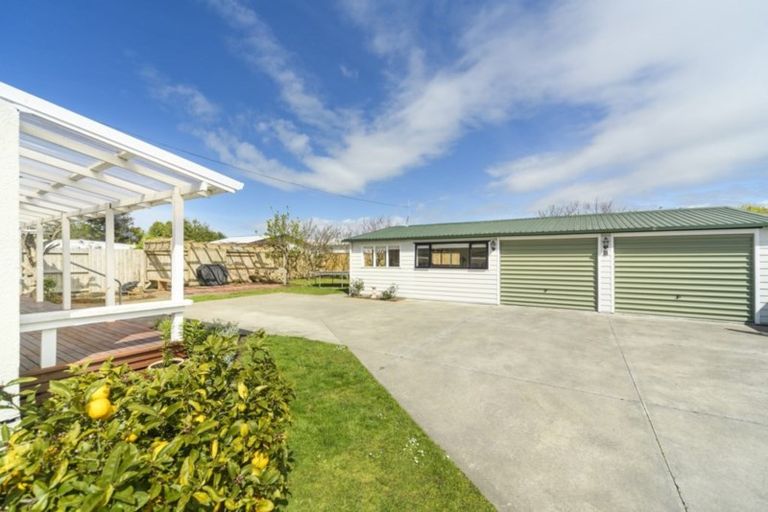 Photo of property in 161 Bridge Street, Bulls, 4818