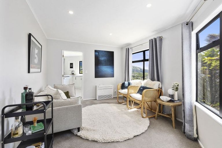 Photo of property in 94 Woodman Drive, Tawa, Wellington, 5028