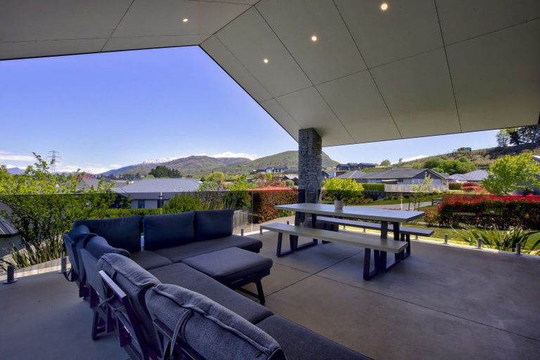 Photo of property in 6 Oxfordshire Avenue, Lower Shotover, Queenstown, 9304