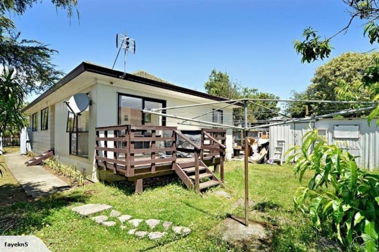 Photo of property in 2/190 Te Irirangi Drive, Flat Bush, Auckland, 2019