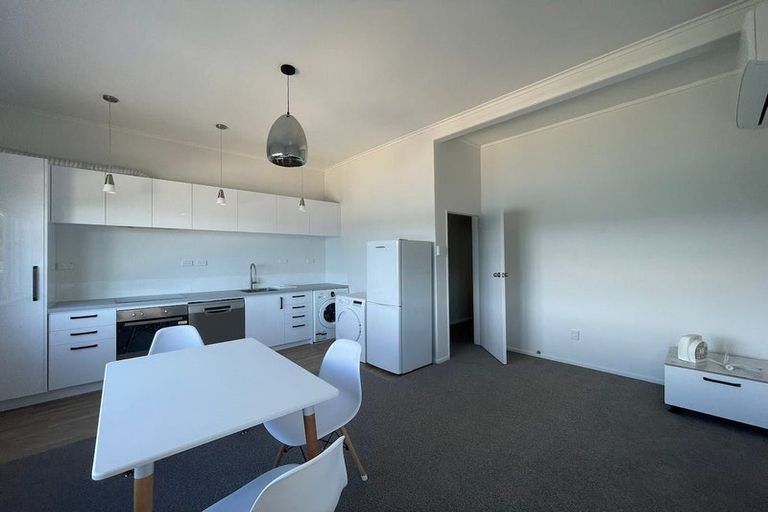 Photo of property in 25 Grafton Road, Roseneath, Wellington, 6011