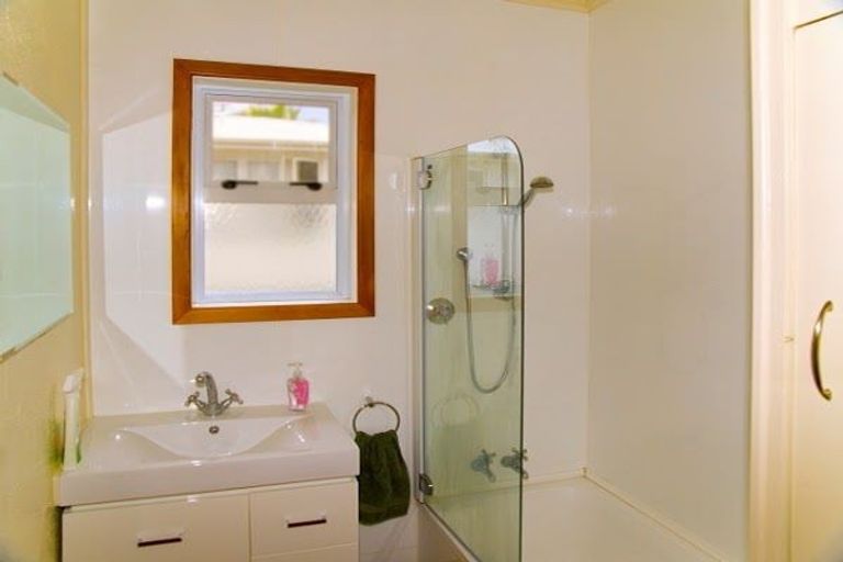 Photo of property in 63 Anzac Road, Morningside, Whangarei, 0110