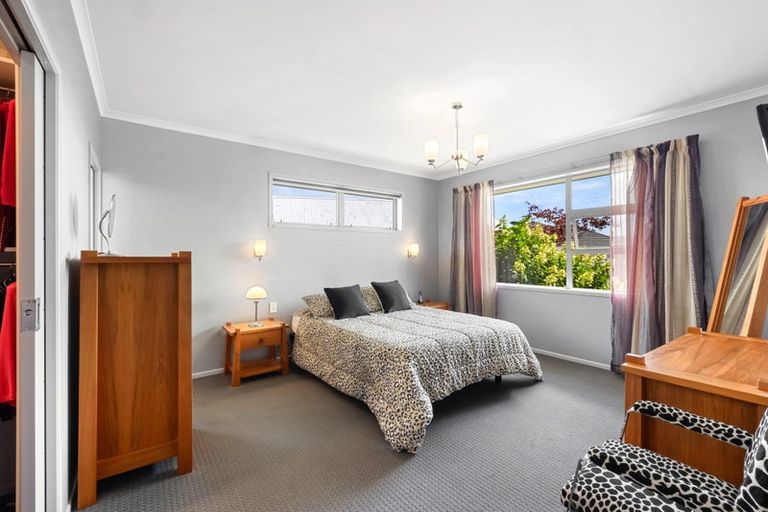 Photo of property in 12 Megaw Close, Whalers Gate, New Plymouth, 4310