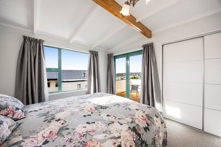 Photo of property in 16 Tamatea Drive, Snells Beach, 0920