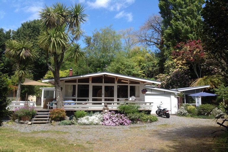 Photo of property in 33 Henry Hill Road, Taupo, 3330