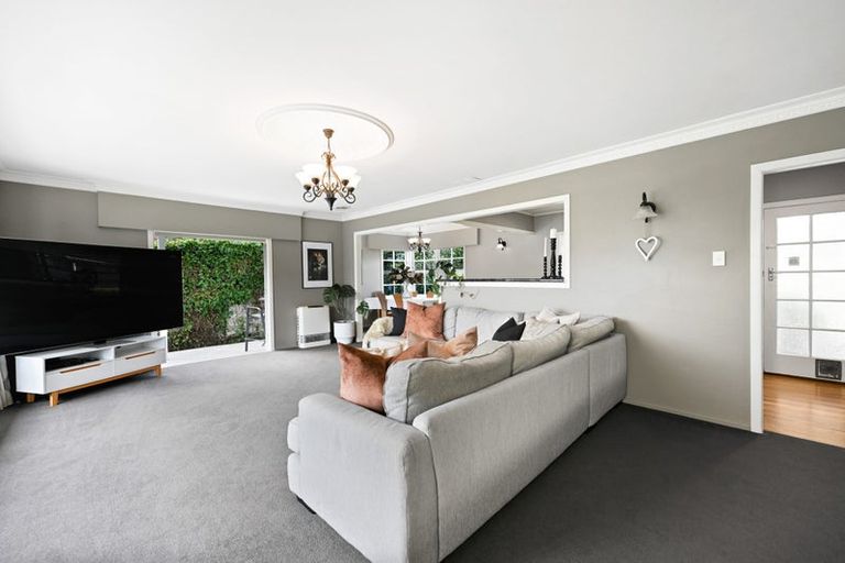 Photo of property in 5 Grassy Downs Place, St Andrews, Hamilton, 3200