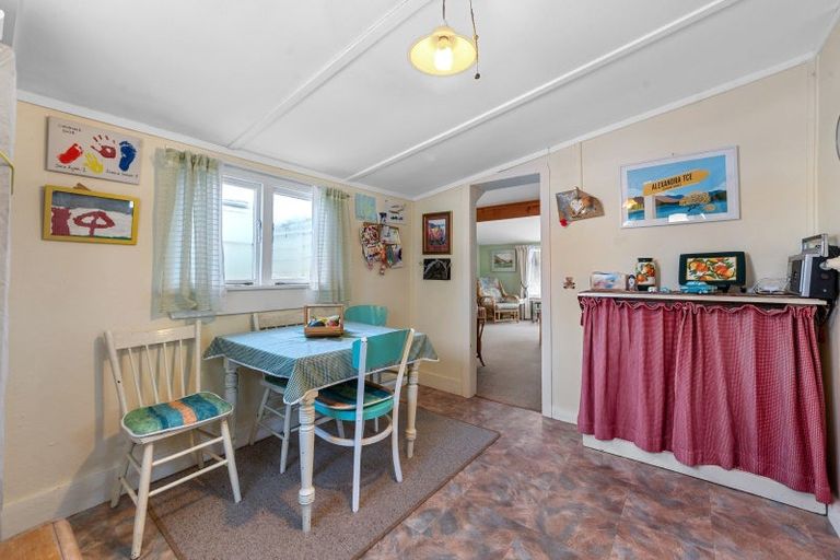 Photo of property in 1 Alexandra Terrace, Lake Tekapo, 7999