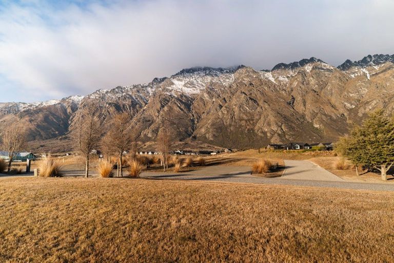 Photo of property in 9 Cunninghams Drive, Jacks Point, Queenstown, 9371