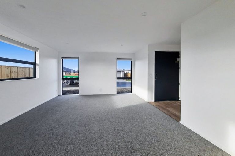 Photo of property in 35 Mehrtens Crescent, Woodend, 7691