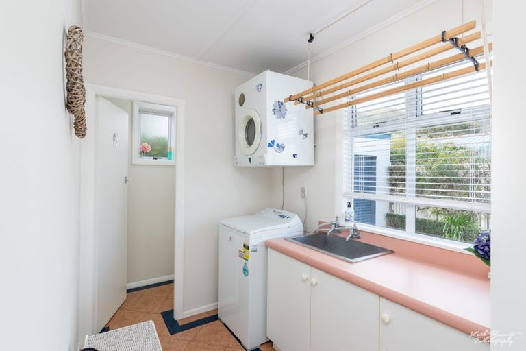 Photo of property in 27 Wainui Road, Waiwhetu, Lower Hutt, 5010