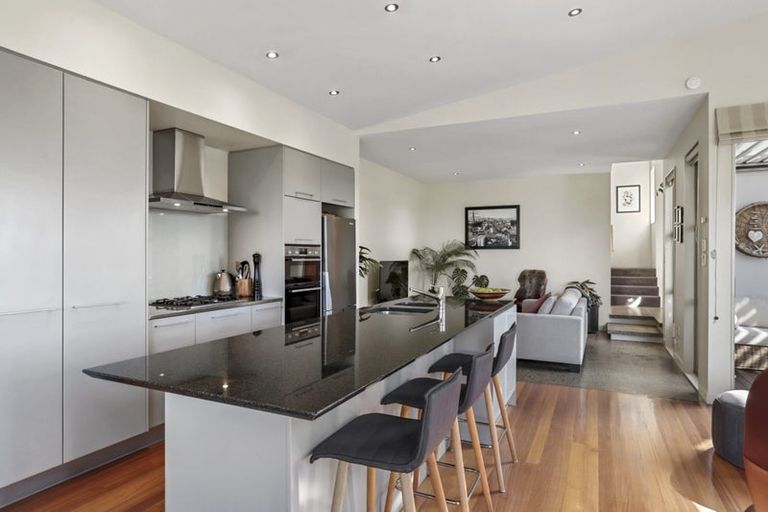 Photo of property in 9 Bendalls Lane, Oratia, Auckland, 0604