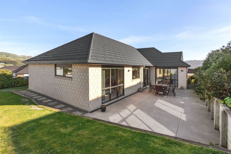 Photo of property in 29 Nelson Avenue, Aotea, Porirua, 5024