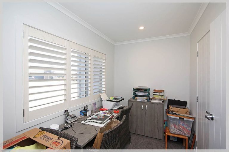Photo of property in 10 Story Street, Foxton Beach, Foxton, 4815